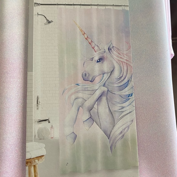 Unicorn shower curtain,PLASTIC,NWT,unicorn pattern,original packaging - Picture 3 of 8